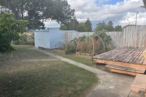 Photo of property in 15 Miller Road, Mangere Bridge, Auckland, 2022