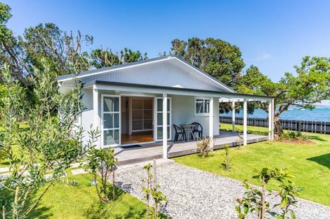 Photo of property in 2050 Whangarei Heads Road, Whangarei Heads, Whangarei, 0174