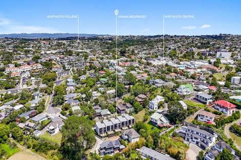 Photo of property in 21d Arahia Street, Northcote, Auckland, 0627