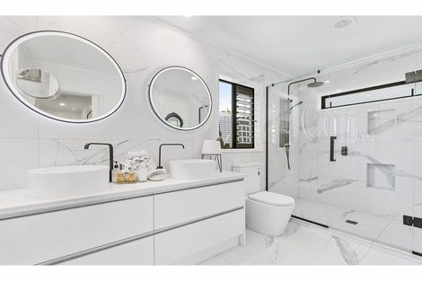 Photo of property in 82 Bay Street, Red Beach, 0932