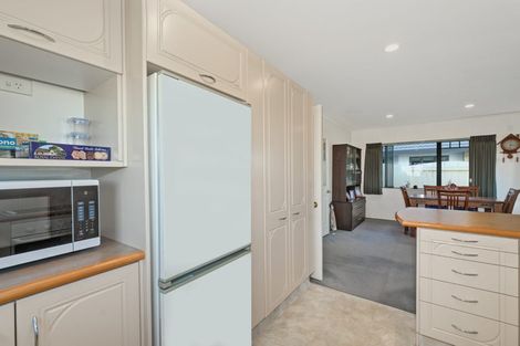 Photo of property in 333 Grenada Street, Papamoa Beach, Papamoa, 3118