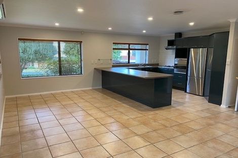 Photo of property in 3 Berkshire Terrace, Massey, Auckland, 0614