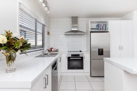 Photo of property in 2a Harrow Street, Taradale, Napier, 4112