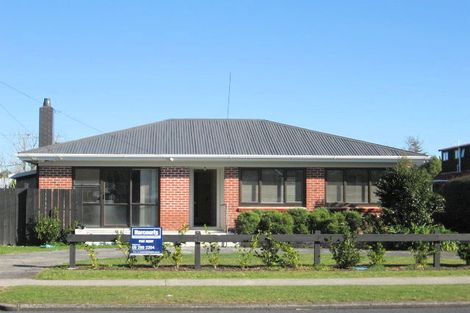 Photo of property in 2/59 Kelvin Road, Papakura, 2110