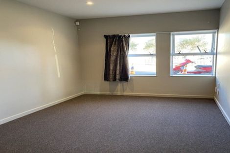 Photo of property in 2/41 Home Street, Mount Victoria, Wellington, 6011