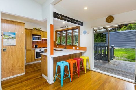 Photo of property in 54 Chatsworth Road, Silverstream, Upper Hutt, 5019