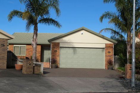 Photo of property in 1/16 Caldbeck Rise, Northpark, Auckland, 2013