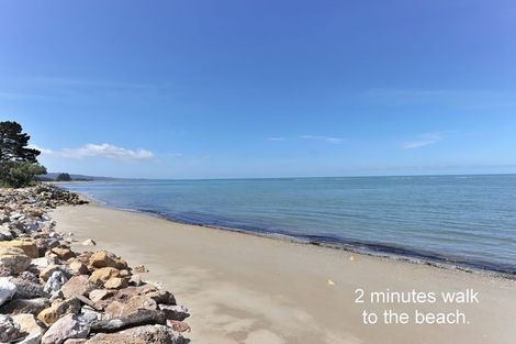 Photo of property in Twin Waters Lodge, 30 Totara Avenue, Collingwood, 7073