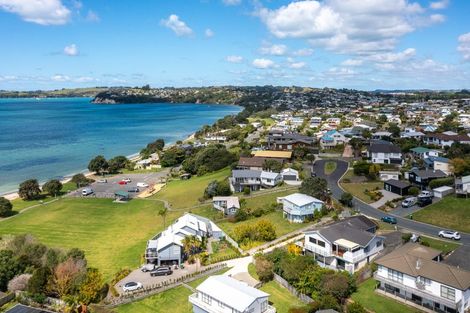 Photo of property in 16 Kahurangi Place, Snells Beach, 0920