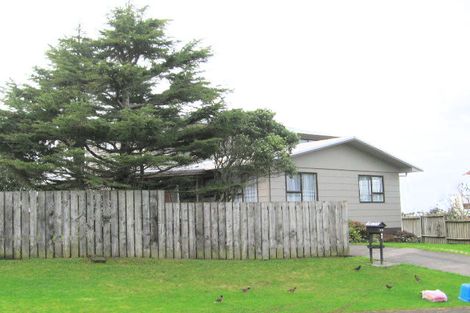 Photo of property in 44 Albatross Road, Red Beach, 0932