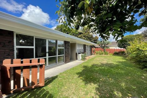 Photo of property in 2/8 Parera Place, Papatoetoe, Auckland, 2025