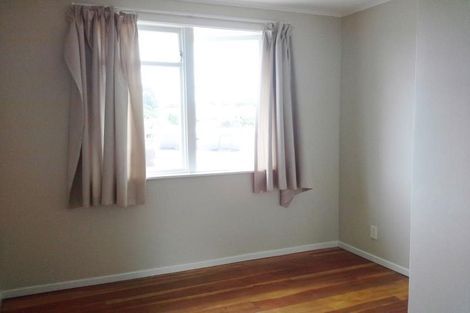 Photo of property in 1a Endeavour Street, Marfell, New Plymouth, 4310