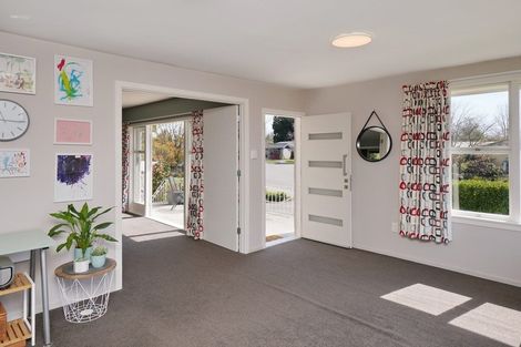 Photo of property in 3 Fraser Place, Rangiora, 7400