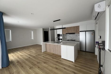 Photo of property in 14a September Place, Forrest Hill, Auckland, 0620