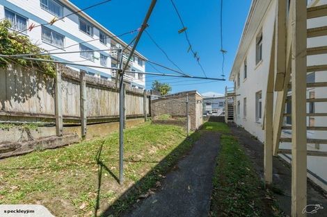 Photo of property in 51a Majoribanks Street, Mount Victoria, Wellington, 6011