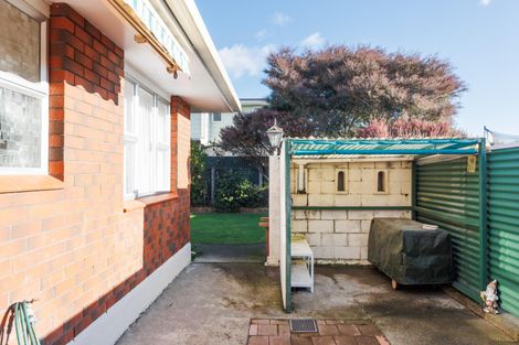 Photo of property in 5 Hollows Crescent, Takaro, Palmerston North, 4412