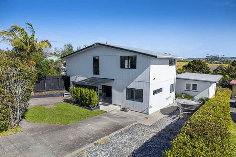 Photo of property in 30 Foster Crescent, Snells Beach, 0920