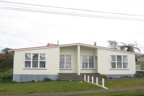 Photo of property in 143 Pembroke Street, Westown, New Plymouth, 4310