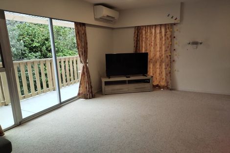 Photo of property in 15b Caesars Place, Churton Park, Wellington, 6037