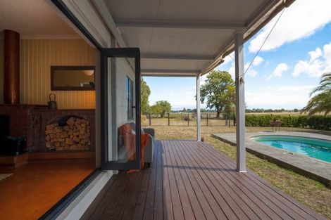 Photo of property in 2 Neal Road, Rarangi, Blenheim, 7273