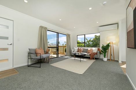 Photo of property in 112c Roberts Road, Te Atatu South, Auckland, 0610
