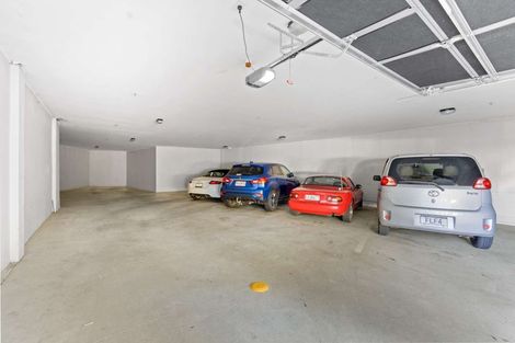 Photo of property in 1 Queen Street, New Plymouth, 4310
