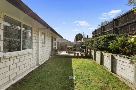 Photo of property in 24 Benmore Crescent, Pyes Pa, Tauranga, 3112