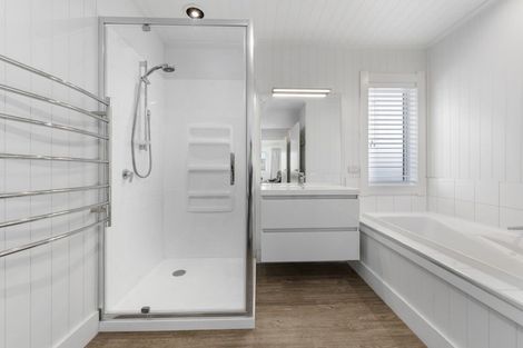 Photo of property in 1a Rogers Place, Kinloch, Taupo, 3377