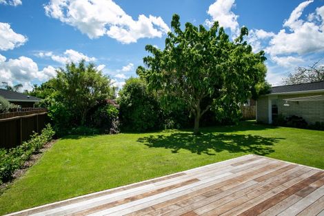 Photo of property in 5 Woodstock Crescent, Leamington, Cambridge, 3432