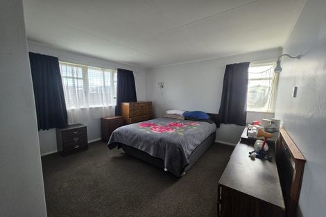 Photo of property in 180 Puriri Street, Castlecliff, Whanganui, 4501