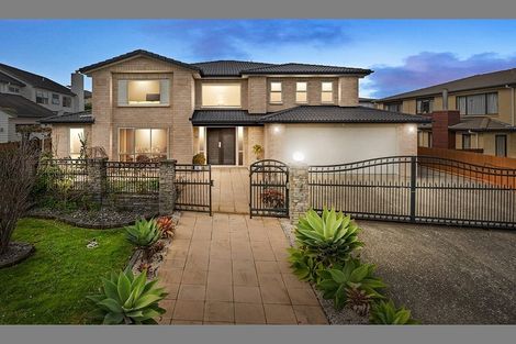 Photo of property in 5 Kilkelly Avenue, Pinehill, Auckland, 0632