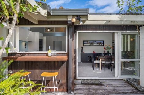 Photo of property in 13 Tyrian Close, Half Moon Bay, Auckland, 2012