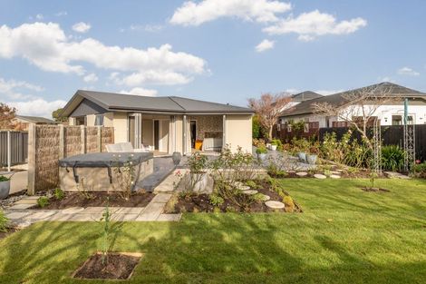 Photo of property in 36 Harrowdale Drive, Avonhead, Christchurch, 8042