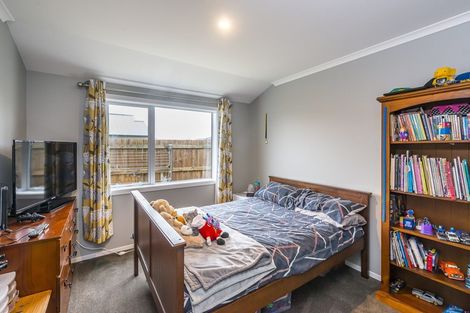 Photo of property in 14 Gallipoli Place, Paraparaumu, 5032