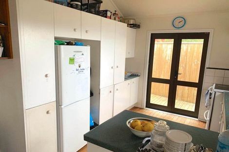 Photo of property in 52 Frobisher Street, Island Bay, Wellington, 6023