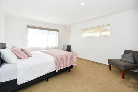 Photo of property in 33 Regalwood Place, Favona, Auckland, 2024