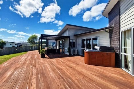 Photo of property in 1 Wilson Road, Urenui, 4375