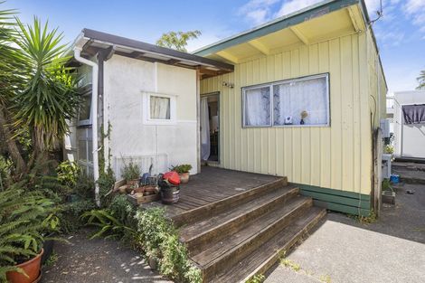 Photo of property in 3/176 Henderson Valley Road, Henderson, Auckland, 0612