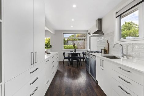 Photo of property in 63 Woodleigh Street, Frankleigh Park, New Plymouth, 4310