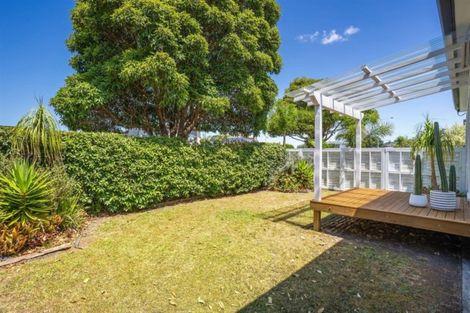 Photo of property in 1/21 West Hoe Road, Orewa, 0931