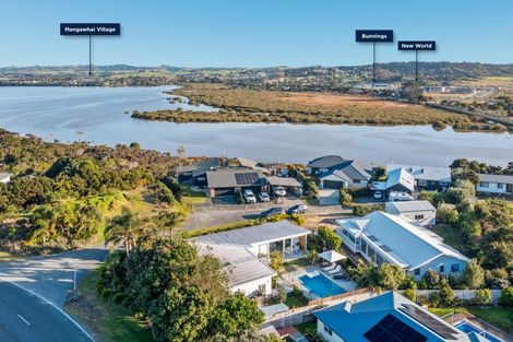 Photo of property in 2 Taimoana Close, Mangawhai Heads, Mangawhai, 0505