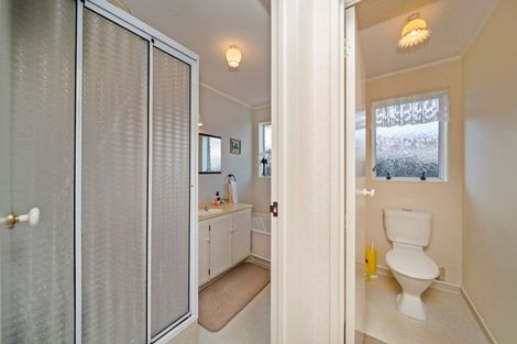 Photo of property in 496-498 Devon Street East, Strandon, New Plymouth, 4312