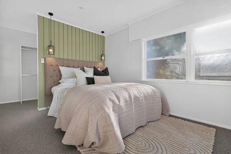 Photo of property in 313 East Coast Road, Mairangi Bay, Auckland, 0630