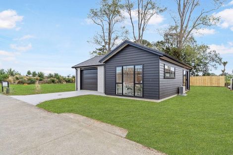 Photo of property in 15 Rosslands Avenue, Karaka, 2124