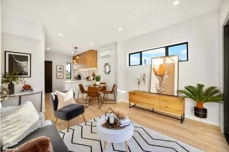 Photo of property in 2/6 Kereru Street, Henderson, Auckland, 0612