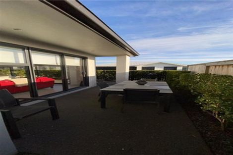 Photo of property in 76 Franks Way, Papamoa Beach, Papamoa, 3118