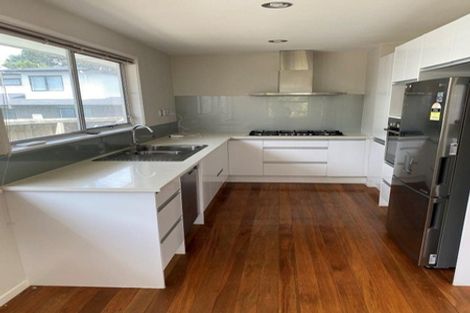 Photo of property in 27 Normanton Street, Glenfield, Auckland, 0629