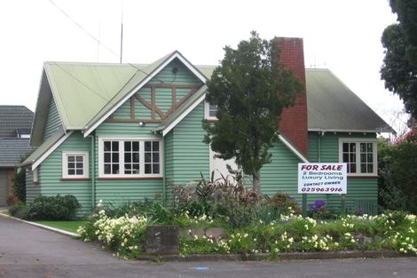 Photo of property in 379a Devonport Road, Tauranga South, Tauranga, 3112