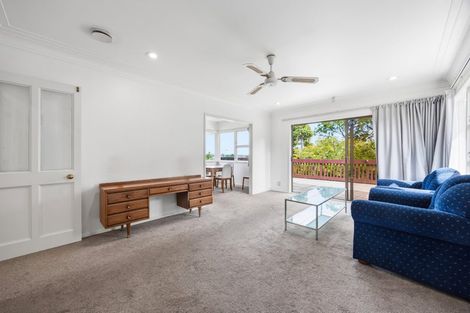 Photo of property in 4 Riverhills Avenue, Pakuranga Heights, Auckland, 2010