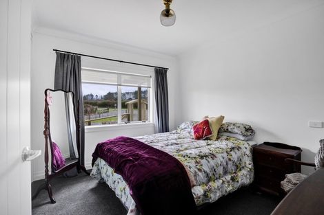 Photo of property in 297 Radnor Road, Midhirst, Stratford, 4394